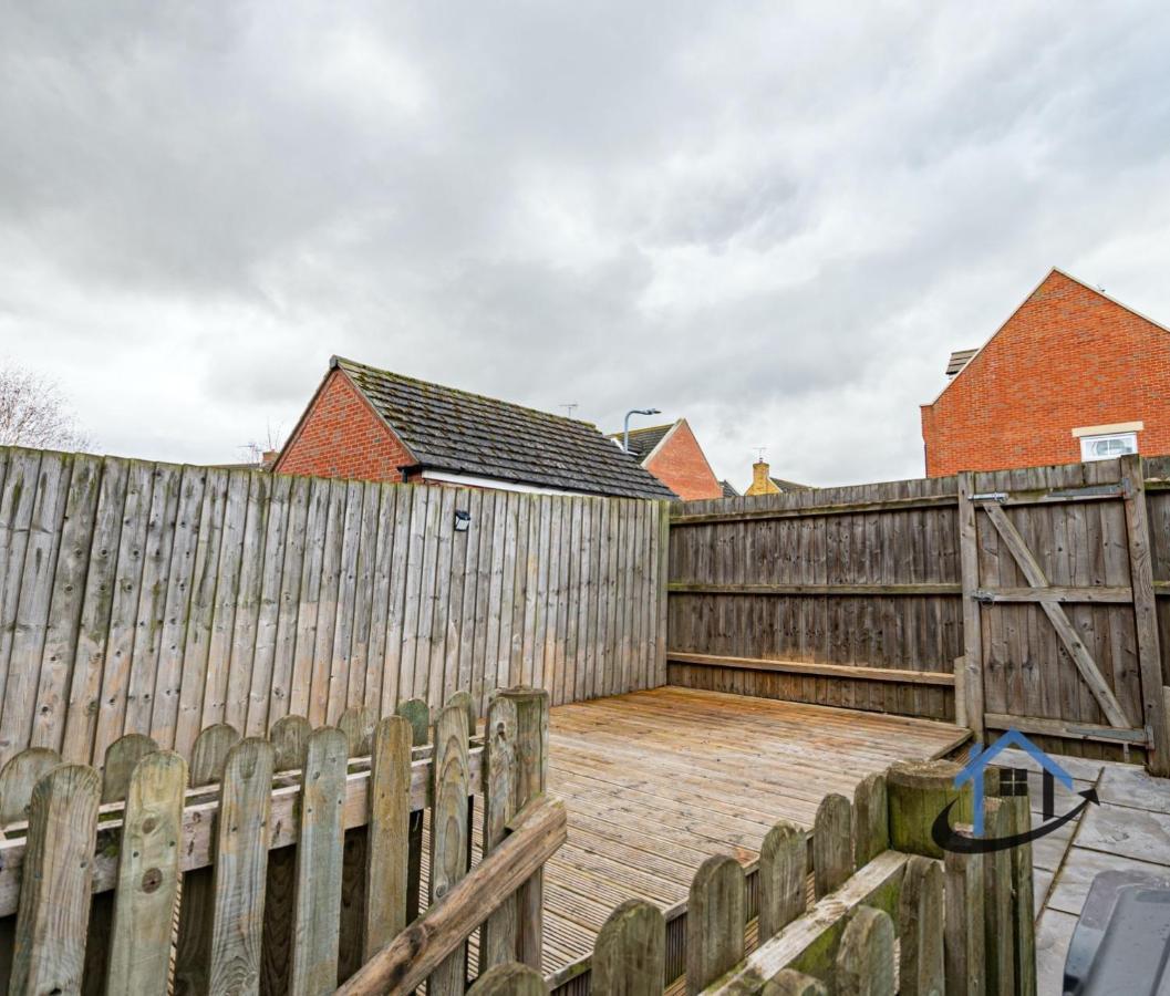 Ironside House, Thrapston King Or Twin Beds, Free Parking, Workspace, Corporates, Sleeps 8 Exterior foto